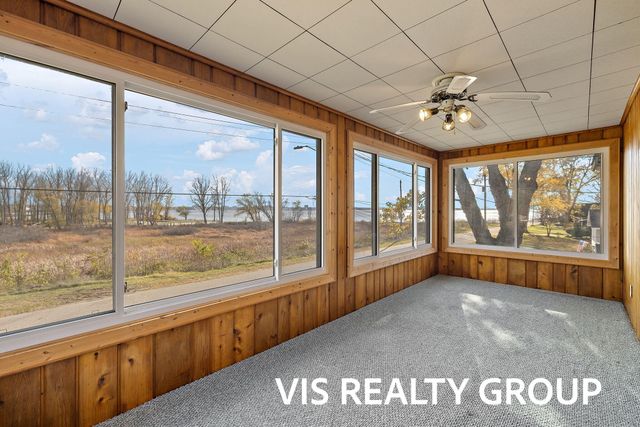 1854 Lake Avenue, Muskegon, MI 49445