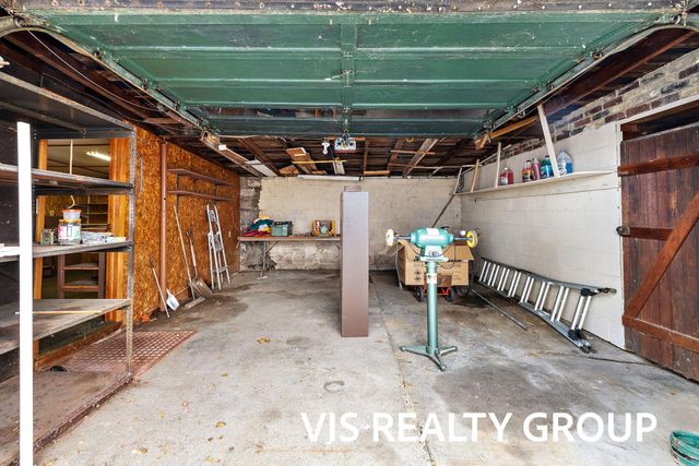 1854 Lake Avenue, Muskegon, MI 49445