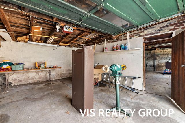 1854 Lake Avenue, Muskegon, MI 49445