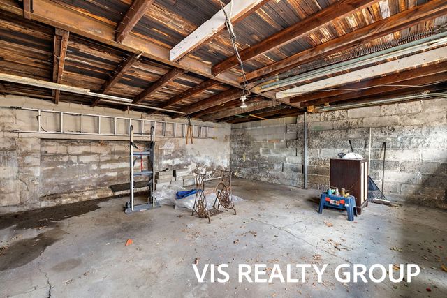 1854 Lake Avenue, Muskegon, MI 49445