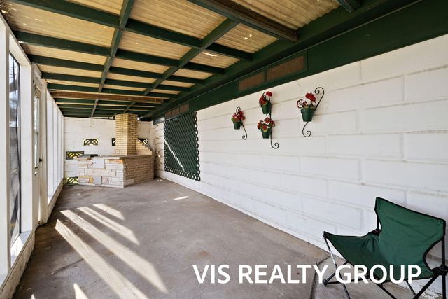 1854 Lake Avenue, Muskegon, MI 49445