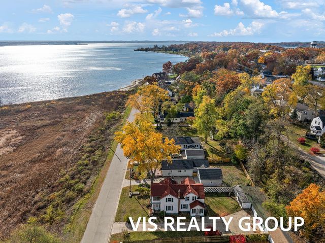 1854 Lake Avenue, Muskegon, MI 49445