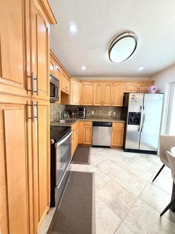 6260 S Falls Cir Drive 201, Lauderhill, FL 33319