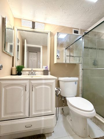 6260 S Falls Cir Drive 201, Lauderhill, FL 33319