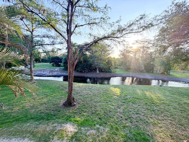 6260 S Falls Cir Drive 201, Lauderhill, FL 33319