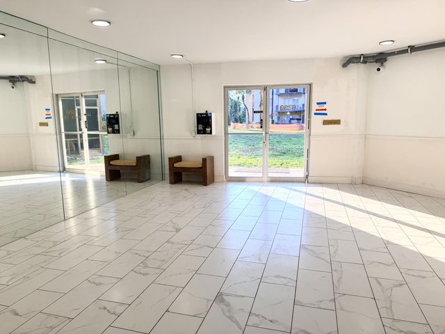 6260 S Falls Cir Drive 201, Lauderhill, FL 33319