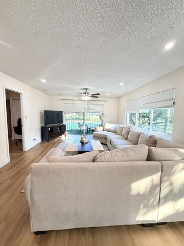 6260 S Falls Cir Drive 201, Lauderhill, FL 33319