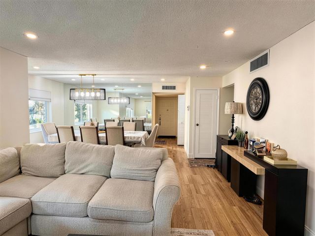 6260 S Falls Cir Drive 201, Lauderhill, FL 33319