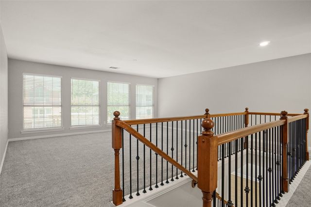 2709 Indian Oak Drive, Grapevine, TX 76051