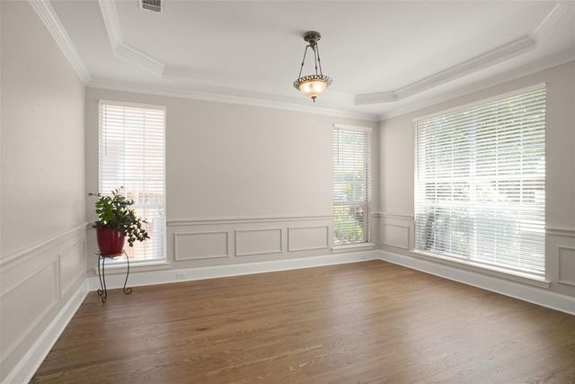 2709 Indian Oak Drive, Grapevine, TX 76051