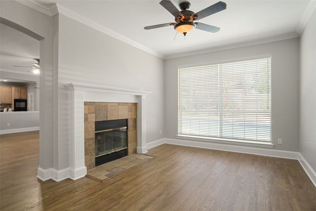 2709 Indian Oak Drive, Grapevine, TX 76051