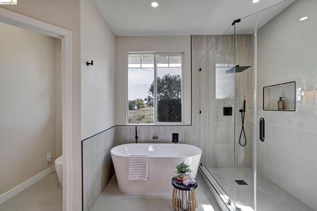 547 Lakeview Dr, Brentwood, CA 94513