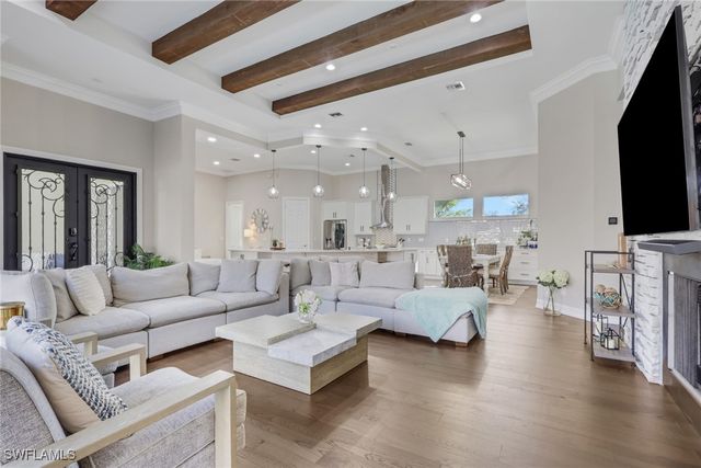 5074 Rustic Oaks CIR, Naples, FL 34105