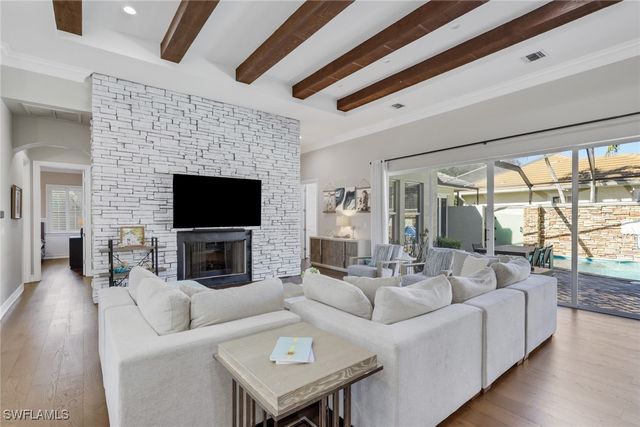 5074 Rustic Oaks CIR, Naples, FL 34105