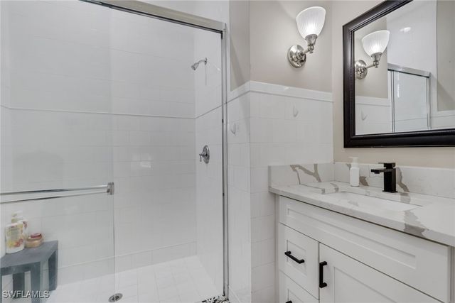 5074 Rustic Oaks CIR, Naples, FL 34105