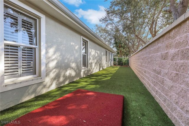 5074 Rustic Oaks CIR, Naples, FL 34105