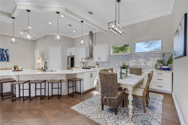 5074 Rustic Oaks CIR, Naples, FL 34105