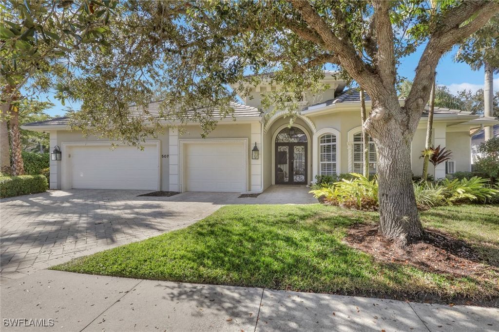 5074 Rustic Oaks CIR, Naples, FL 34105