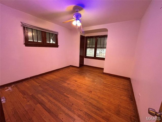 5916 Alpha Avenue, St Louis, MO 63147