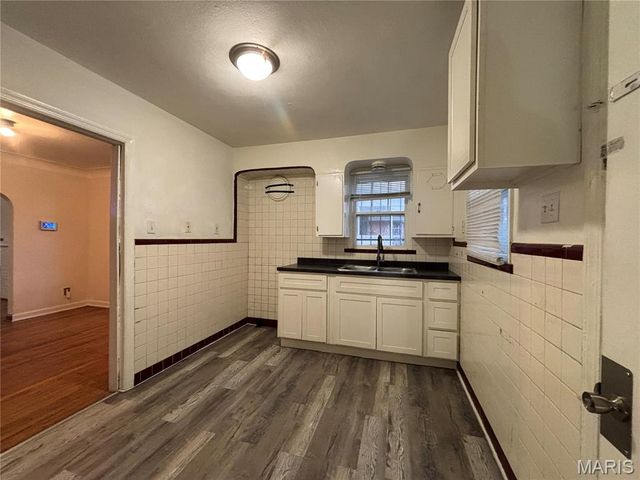 5916 Alpha Avenue, St Louis, MO 63147