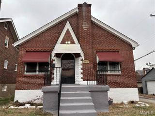 5916 Alpha Avenue, St Louis, MO 63147