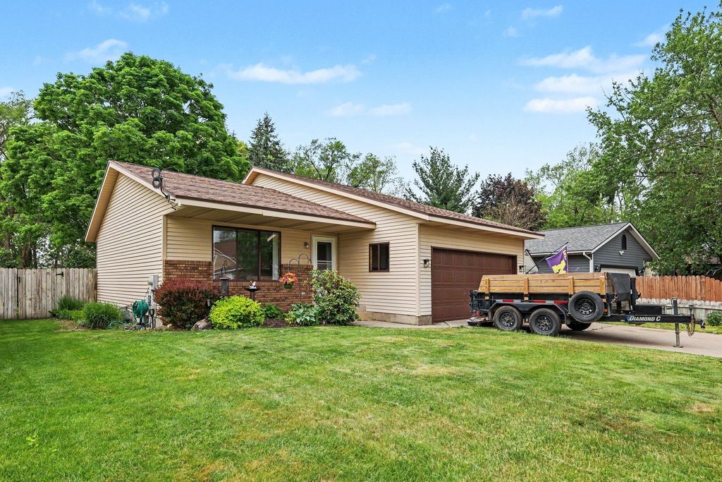 4671 Southstone Drive SE, Grand Rapids, MI 49548