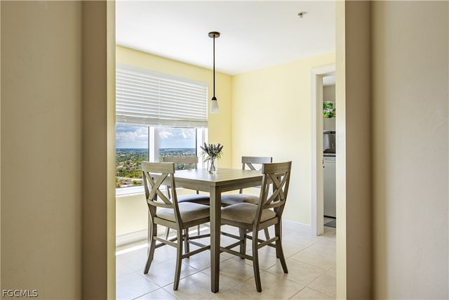 2743 1st ST 2206, Fort Myers, FL 33916