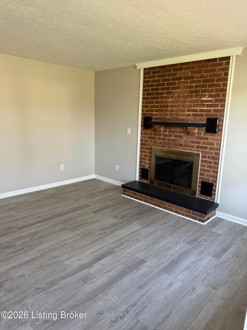 723 Overdale Dr, Louisville, KY 40229