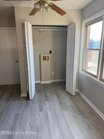 723 Overdale Dr, Louisville, KY 40229