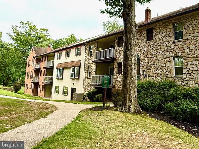 71 DRUMMERS LN, Wayne, PA 19087