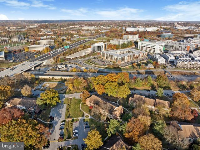 71 DRUMMERS LN, Wayne, PA 19087