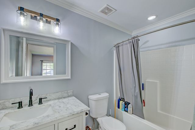 124 Hammerbeck Road, Summerville, SC 29483