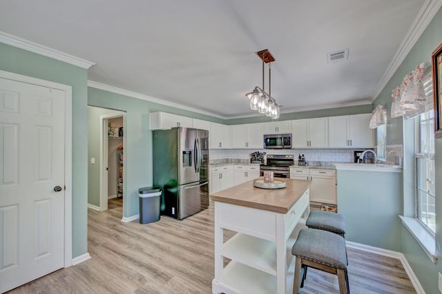 124 Hammerbeck Road, Summerville, SC 29483