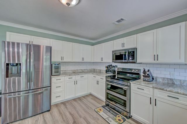 124 Hammerbeck Road, Summerville, SC 29483