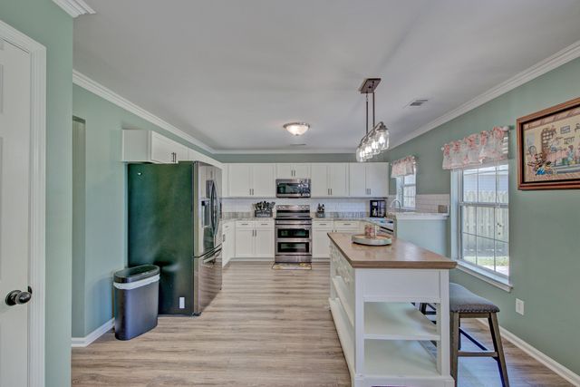 124 Hammerbeck Road, Summerville, SC 29483