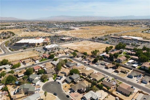 15175 Dakota Way, Victorville, CA 92394