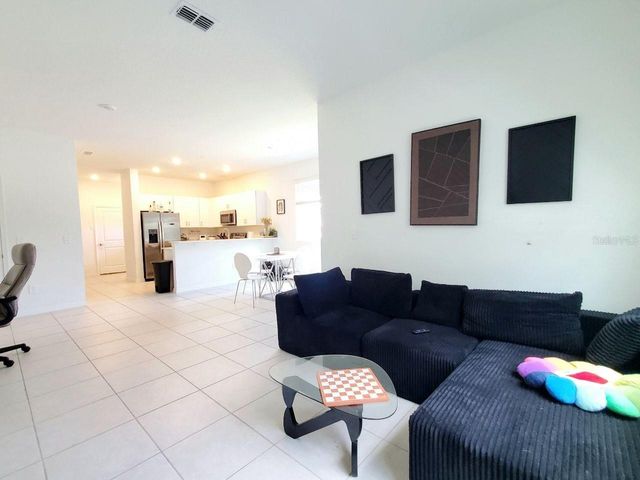 10268 TRUMPET HONEYSUCKLE WAY, San Antonio, FL 33576