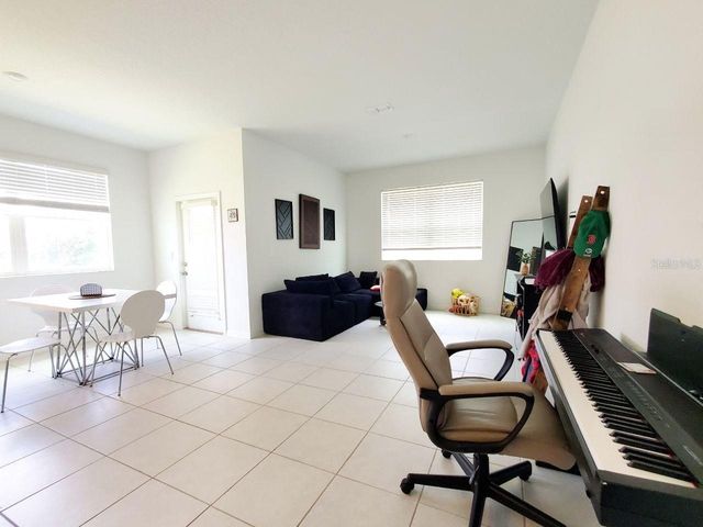 10268 TRUMPET HONEYSUCKLE WAY, San Antonio, FL 33576