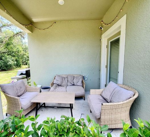 10268 TRUMPET HONEYSUCKLE WAY, San Antonio, FL 33576