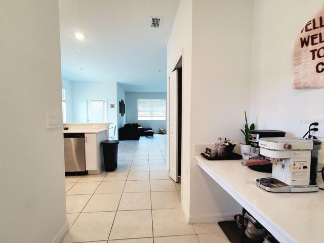10268 TRUMPET HONEYSUCKLE WAY, San Antonio, FL 33576