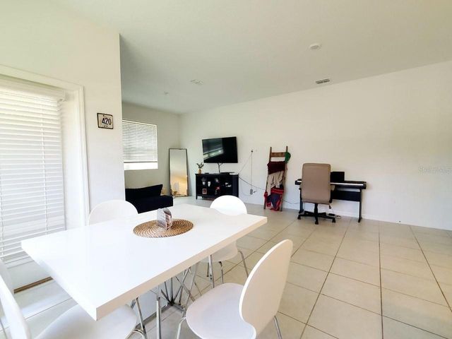 10268 TRUMPET HONEYSUCKLE WAY, San Antonio, FL 33576