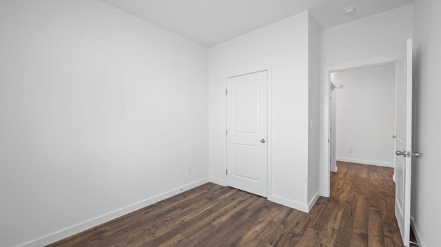 8477 Bright Water Dr, Ooltewah, TN 37363