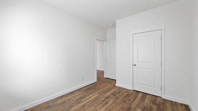 8477 Bright Water Dr, Ooltewah, TN 37363