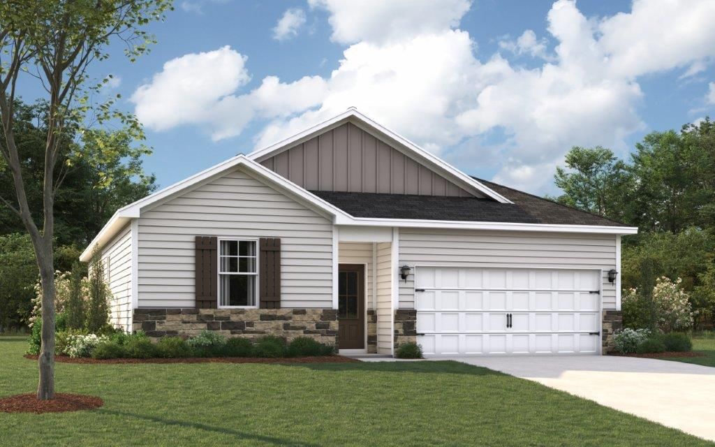 8477 Bright Water Dr, Ooltewah, TN 37363