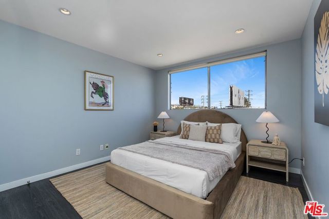 8530 HOLLOWAY Drive 311, West Hollywood, CA 90069