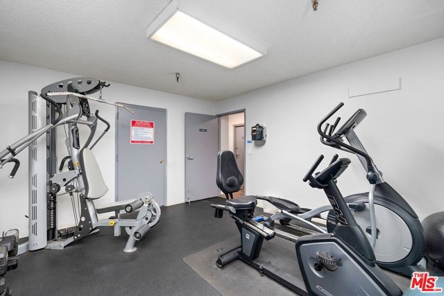 8530 HOLLOWAY Drive 311, West Hollywood, CA 90069