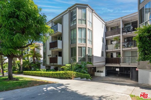 8530 HOLLOWAY Drive 311, West Hollywood, CA 90069