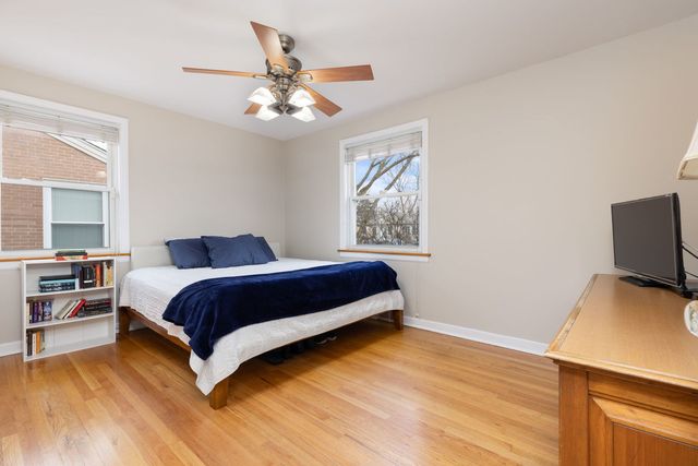 1932 Newcastle Avenue, Westchester, IL 60154