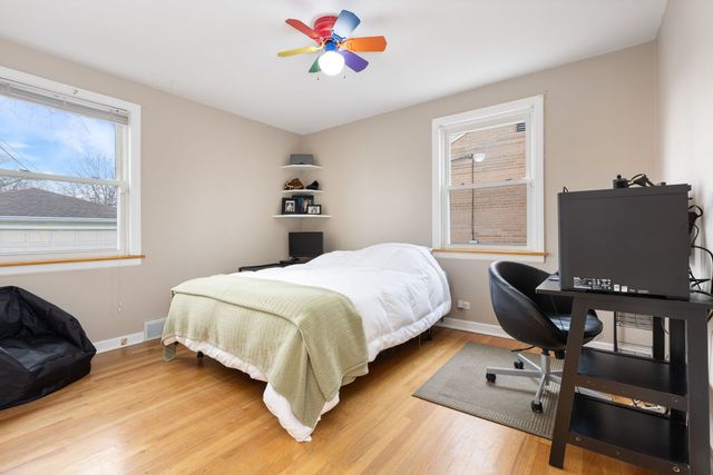 1932 Newcastle Avenue, Westchester, IL 60154