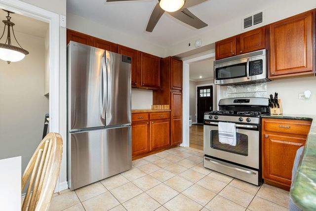 1932 Newcastle Avenue, Westchester, IL 60154